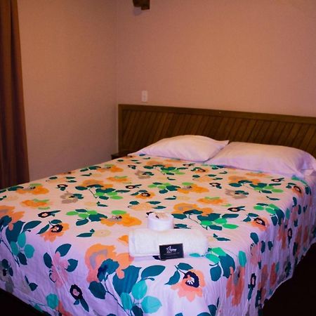 Hotel La Casona De Alpamayo Уарас Екстериор снимка